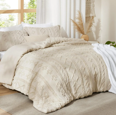Senna Deluxe Embroidery Comforter Set
