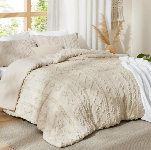 Senna Deluxe Embroidery Comforter Set